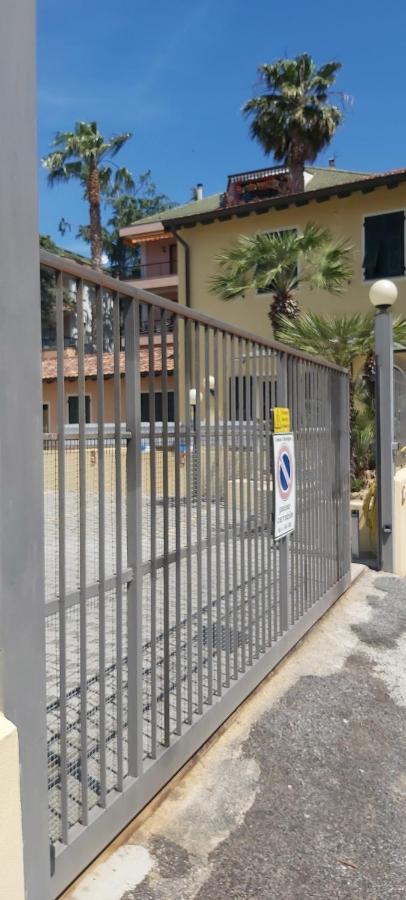 Appartamento La Spiaggia Bordighera Ngoại thất bức ảnh
